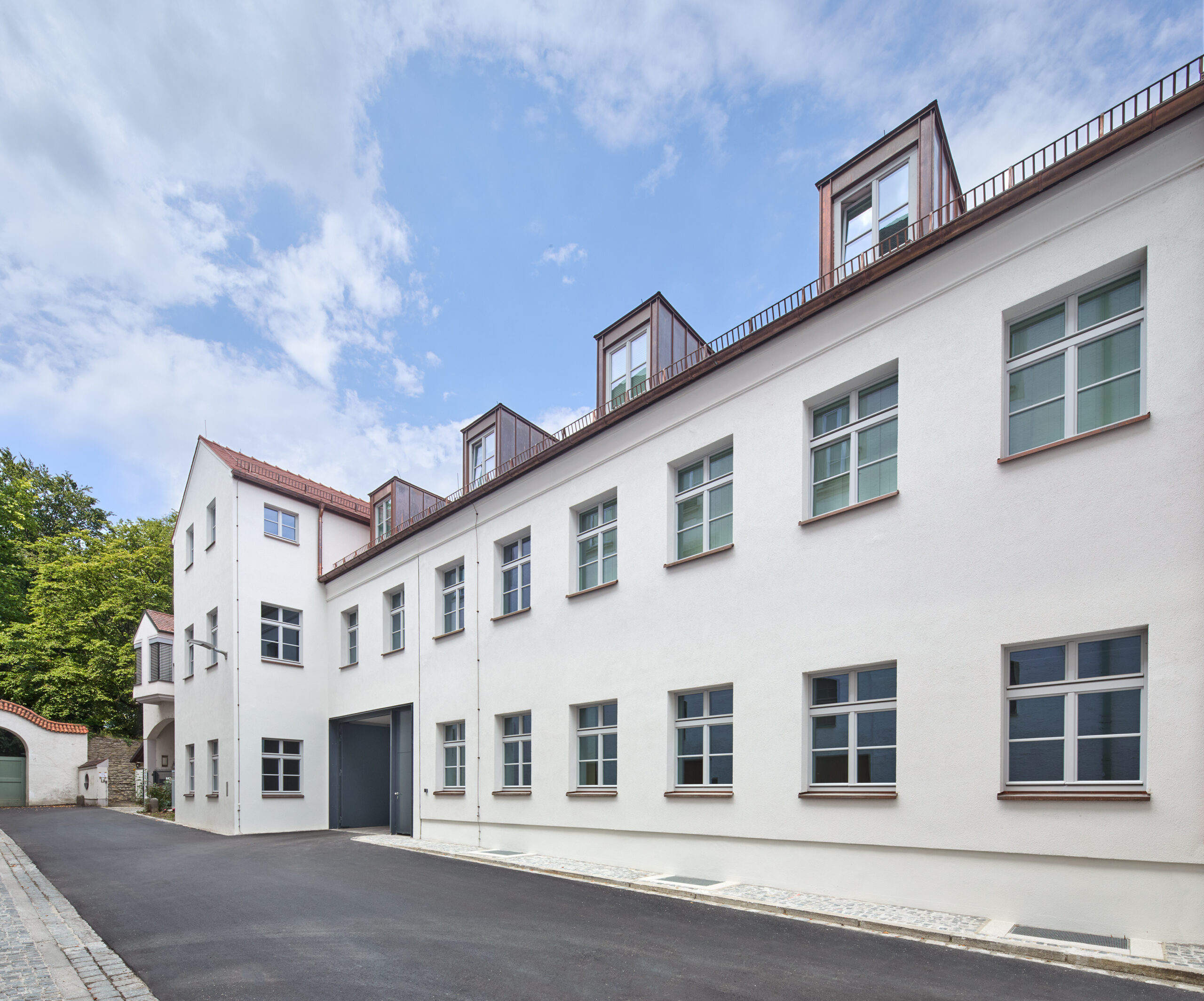 Regierung der Oberpfalz Gebäude F Regensburg Denkmalgerechte Sanierung und Ersatzneubau